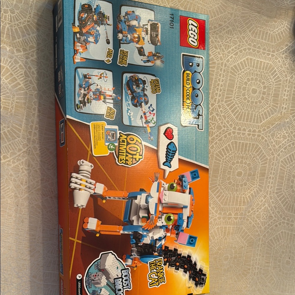 Lego Boost- code- play  Blue & White Space Building Set
